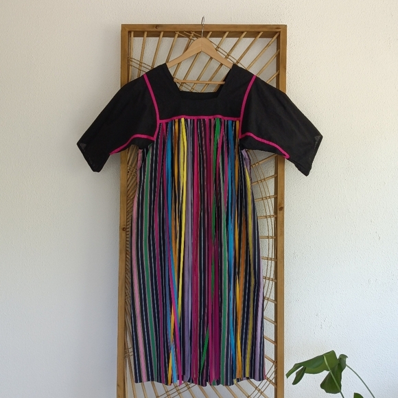 Vintage 1970's Krist Gudnasun Kaftan Mumu Housedress Retro Tropical Ribbon Dress - Picture 3 of 11